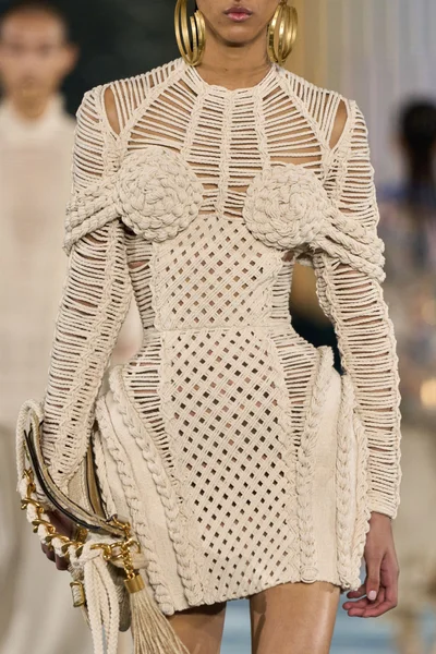 Look 93